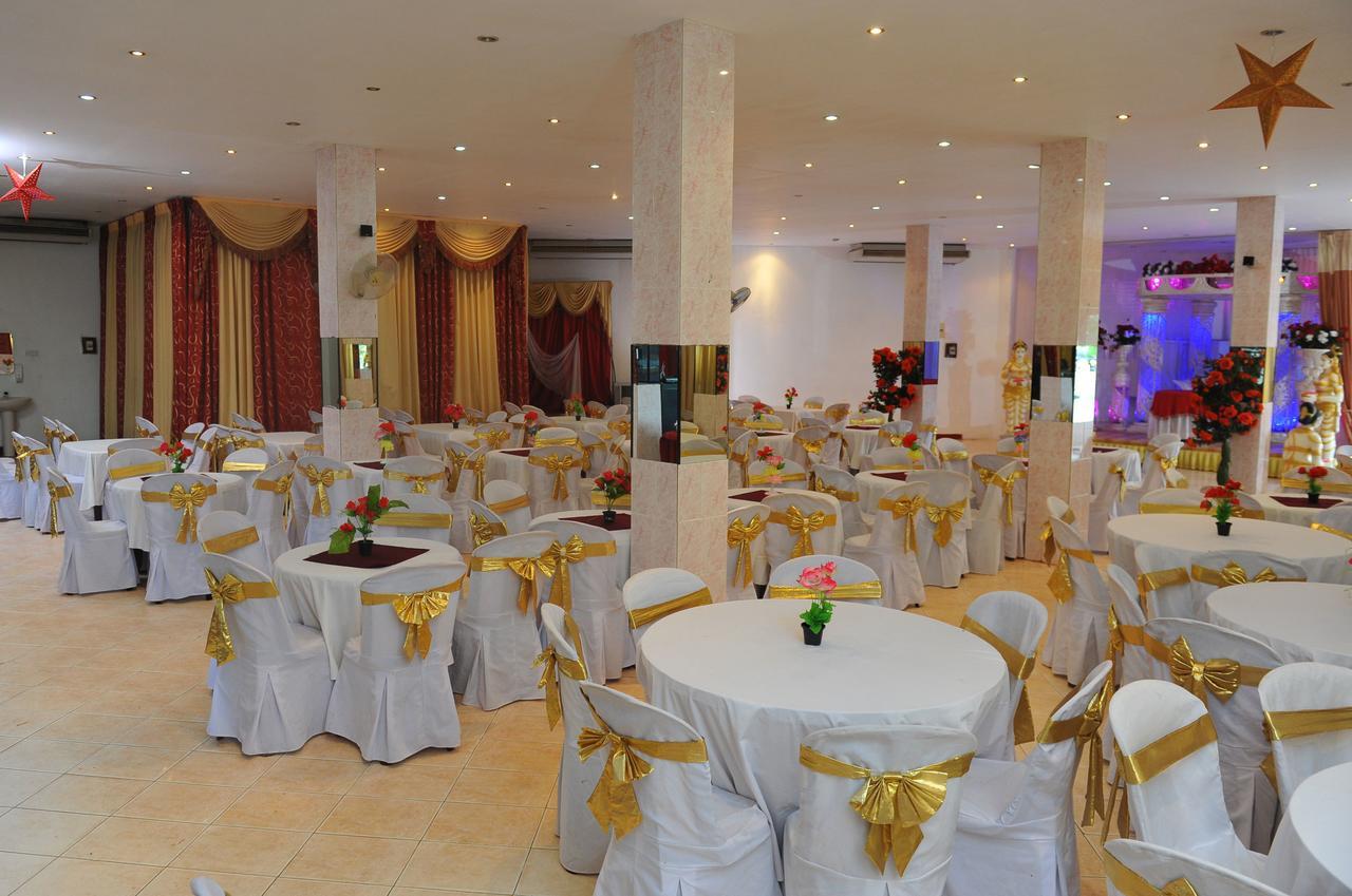 Hotel Nelly Vavuniya Buitenkant foto